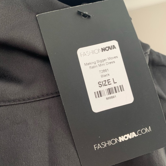 Fashion Nova “Making Bigger Moves” dress. Large (fits like Medium or size 6). - Picture 3 of 5